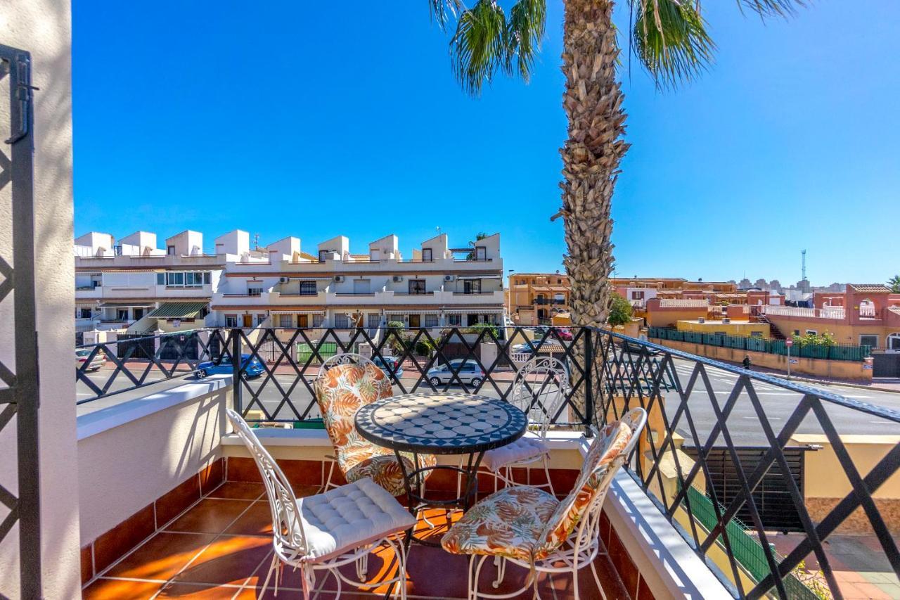Fh Mediterraneo Torrevieja Dış mekan fotoğraf